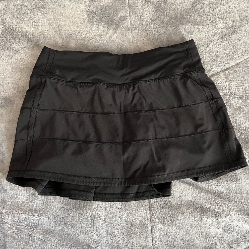 Lululemon Running/Tennis Skirt Size 4